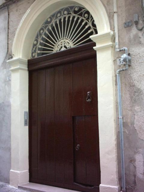 Appartamento Palazzo Antonelli Monopoli Exterior foto